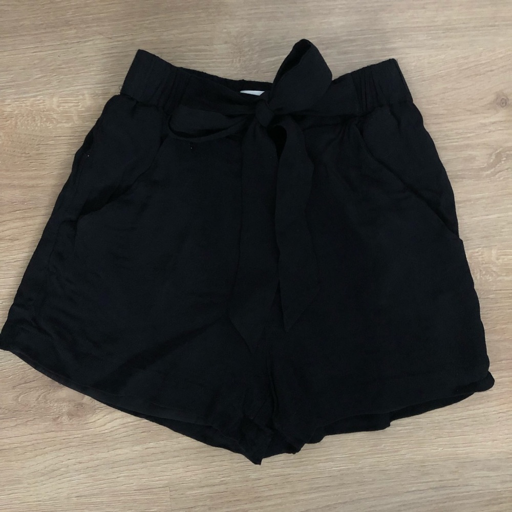 Wilfred paper-bag style short